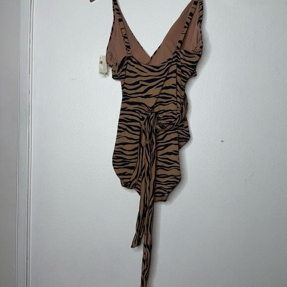 Aerie Pique Animal Print Wrap One Piece Swimsuit Size XL - Picture 4 of 5